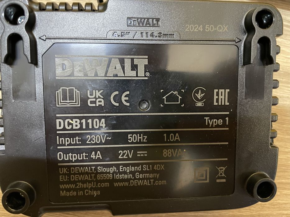 DeWalt DCB1104/DCB116/DCB118/зарядні станції деволт 220в