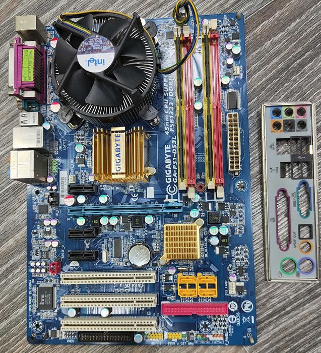 Комплект E5200 та Gigabyte P31-DS3L та 2х2 Гб DDR2