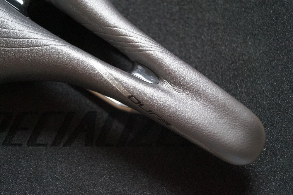 Siodełko rowerowe Specialized Oura Expert GEL 155 mm tytan MTB szosa