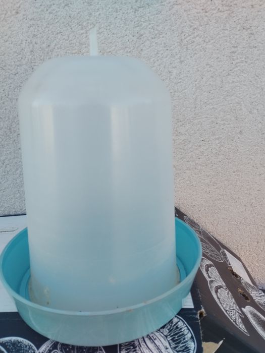 Poidlo dla drobiu-kur ,kurczaczki, perliczki, gołębie