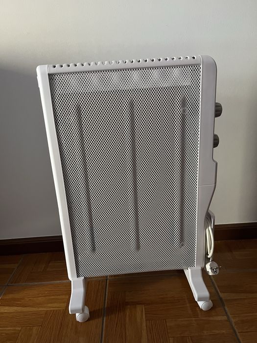 Aquecedor Elétrico Flama com Rodas | como novo