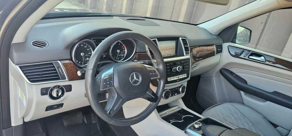 Mercedes-Benz M-Class ML 350      2013