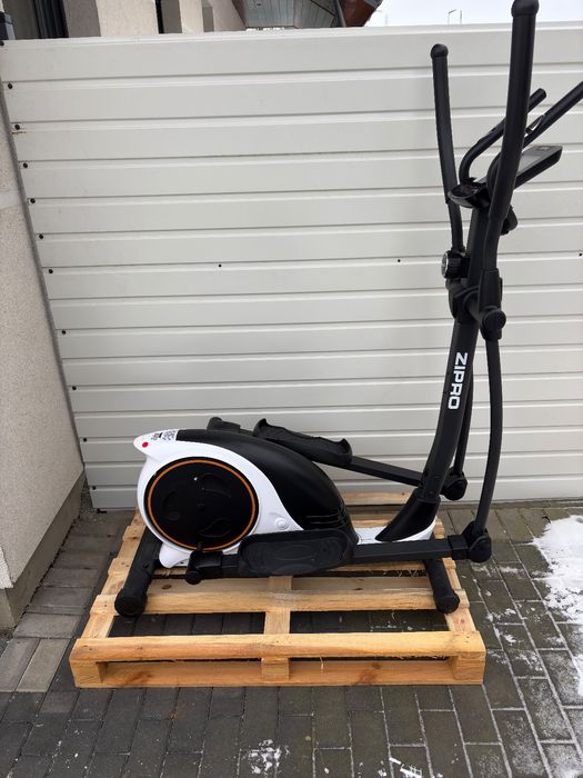 Trenażer Orbitrek Zipro Hulk RS Max waga 150 kg