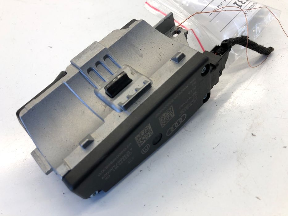 BLOKADA KIEROWNICY VW TOUAREG 4H0905852B 10-18