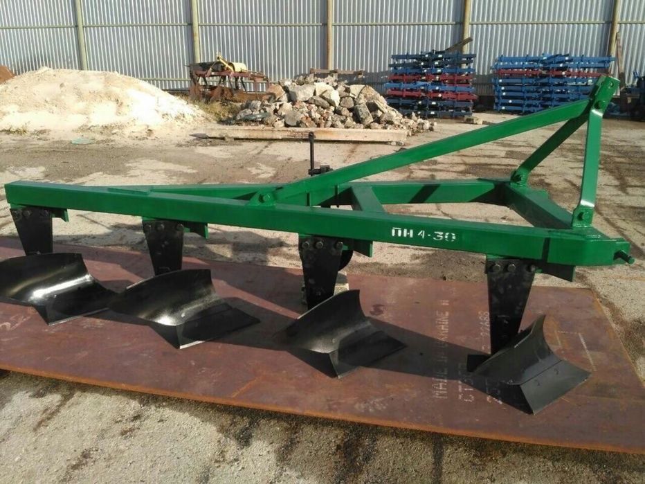 Плуг ПН 4-30 (Кам’янець-Под. завод плугів і культив.)