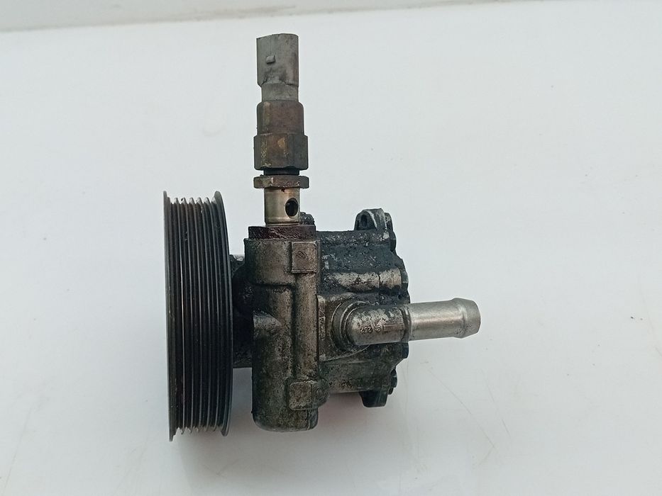 Bomba de direção AUDI TT (8N3)