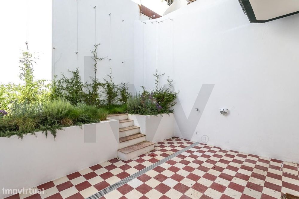 Apartamento T1 novo com terraço na Rua do Olival, Santos o Velho | ARR