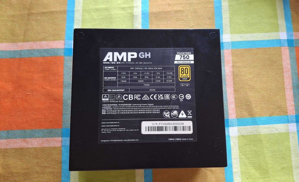 Fonte 750W 80+ Gold Phanteks AMP GH