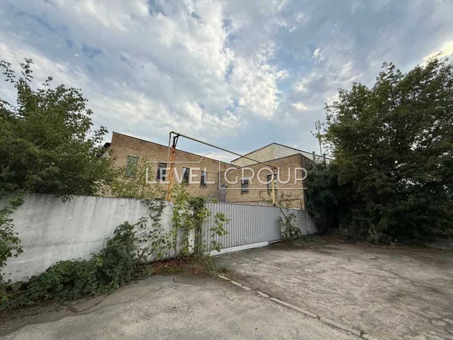 Пропонується до продажу виробничо-складський комплекс. Краща ціна!