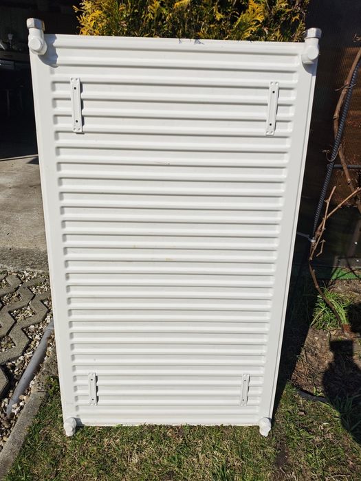 Dwa Kaloryfery płaskie