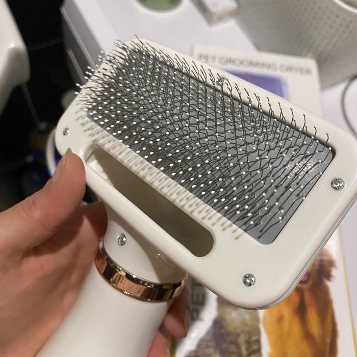 Фен-щітка для тварин