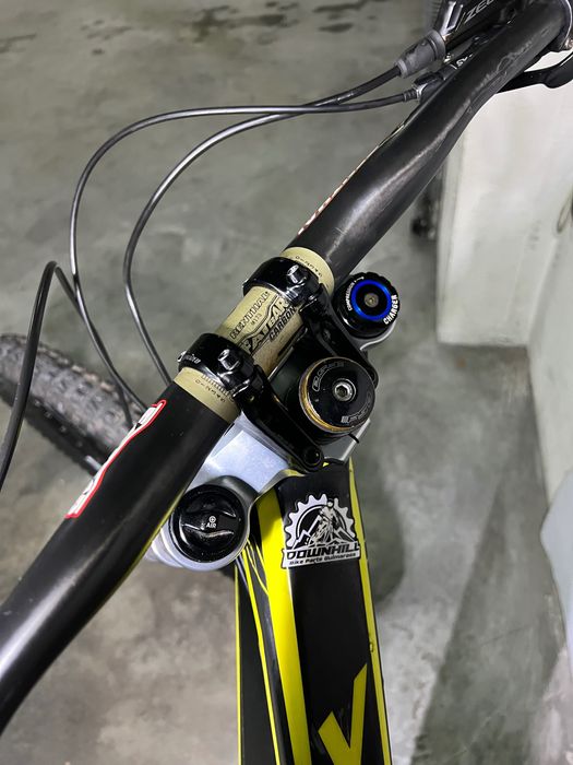 YT Tues 27.5 Downhill