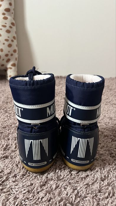Moon boot 23/26 оригінал