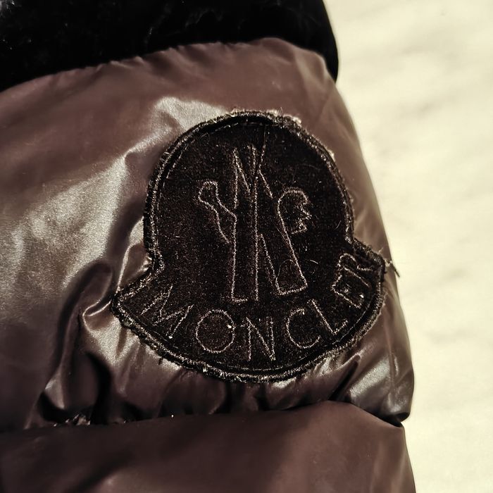 Женская куртка-пуховик Moncler Chouelle