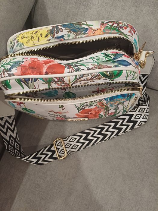 Mala senhora colorida