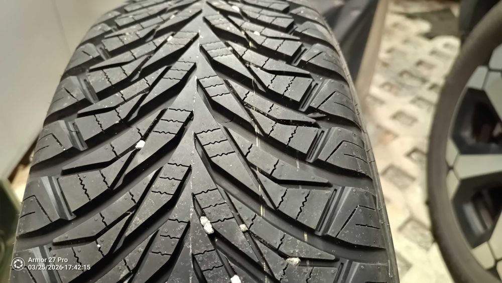 Opony zimowa 215/65/16