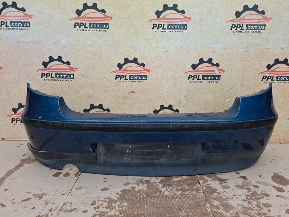 BMW 1 E81 E87 2004-2007 Бампер задний заглушка 51127058507