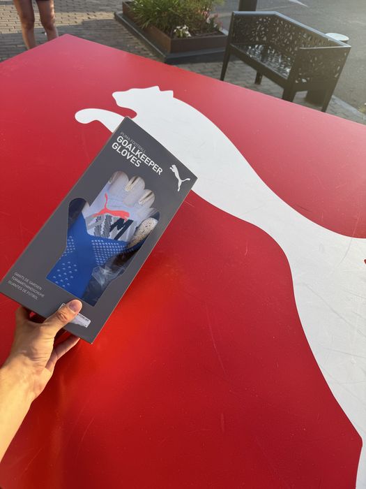 Puma (Goalkeeper Gloves)