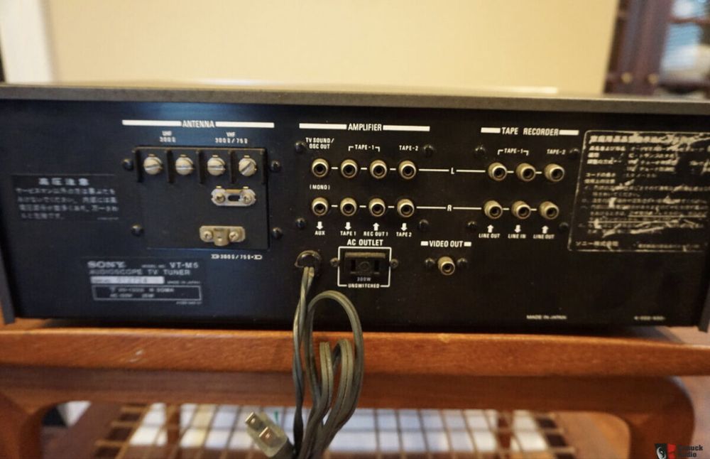 Sony Audioscope VT-M5 na caixa com manual e garantia, como novo apesar dos seus 50 anos.