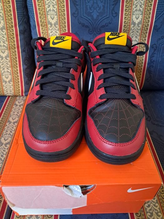 Nike Low Biker Tattoos como novas