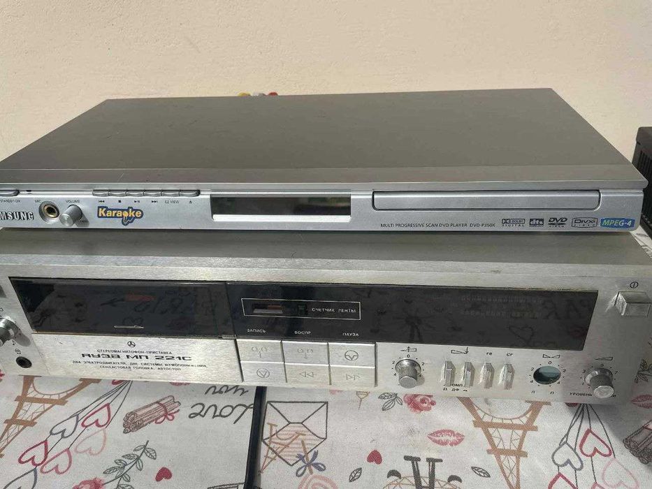 DVD плеер Samsung