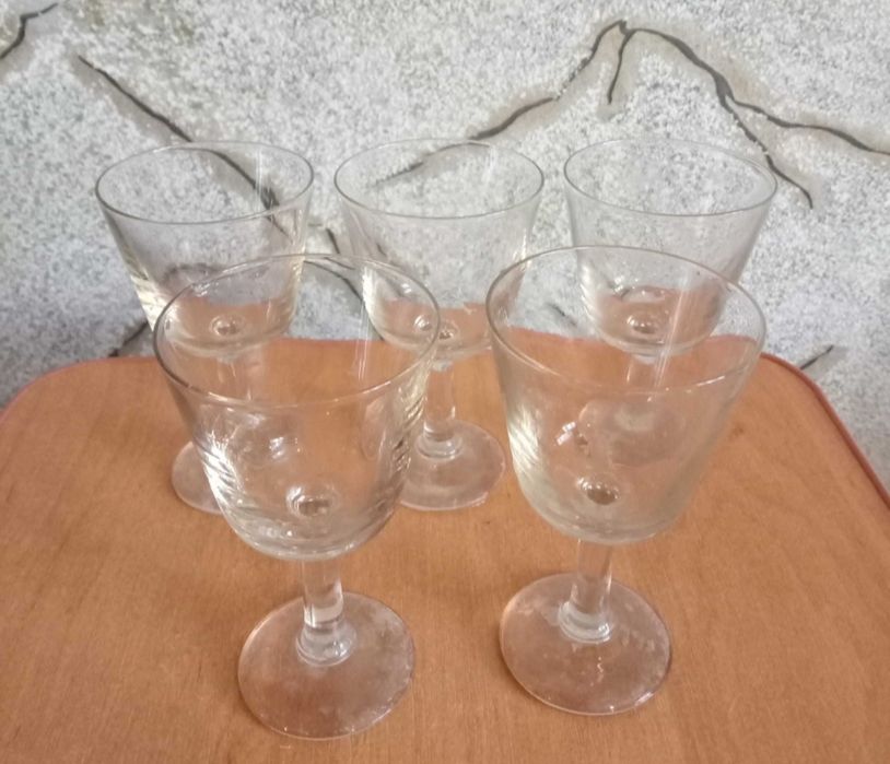 Бокалы для шампанского- вина