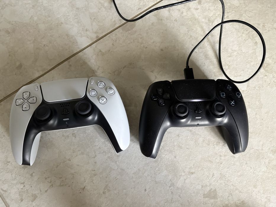 Konsola ps5 pro + 2 pady na gwarancji