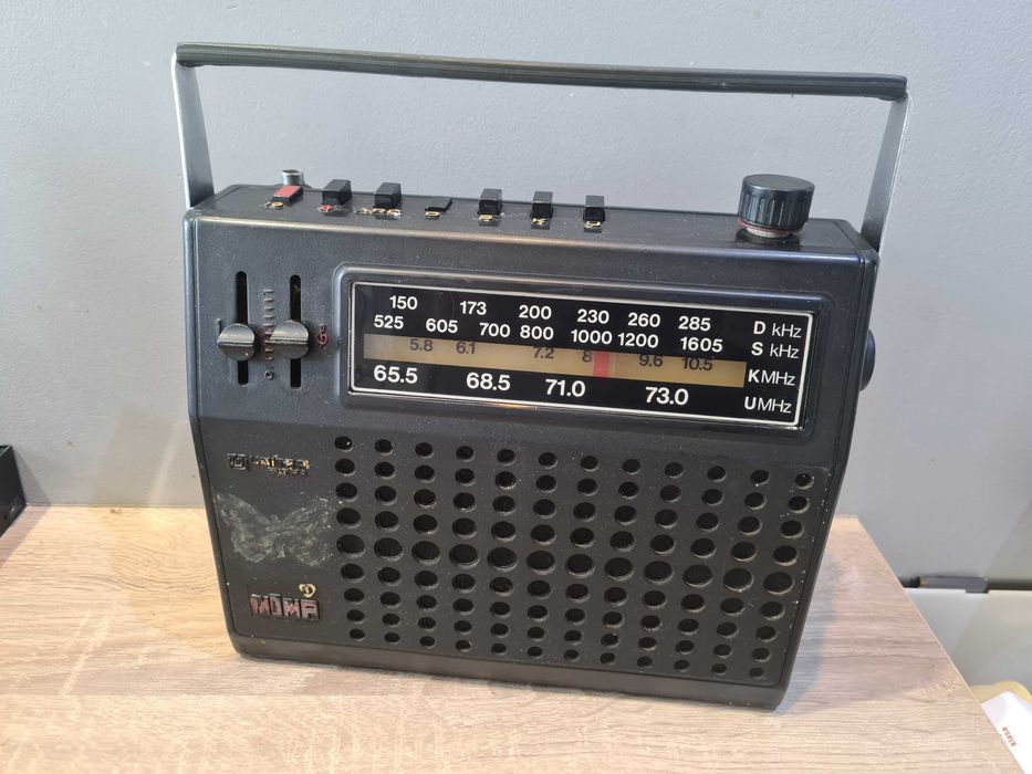 Radio radioodbiornik Unitra Eltra Nina PRL