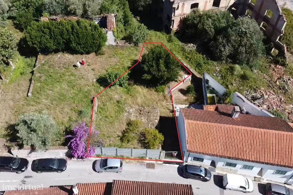 Land Plot with Construction Feasibility