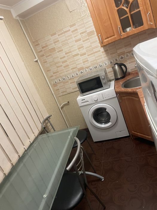 Продам 2-к квартиру с балконом, Александровский р-н, Малый р-к