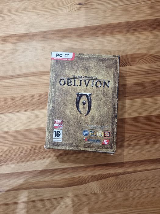 The elder scrolls IV oblivion box 2006