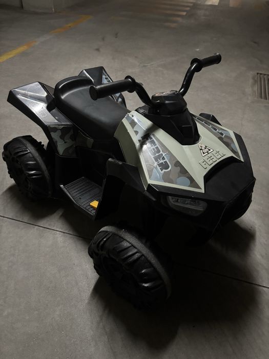 Vendo moto 4 a bateria