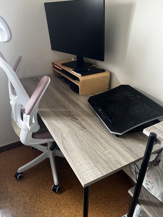 Secretária JYSK VANDSBORG 120x60 – carvalho claro e preto