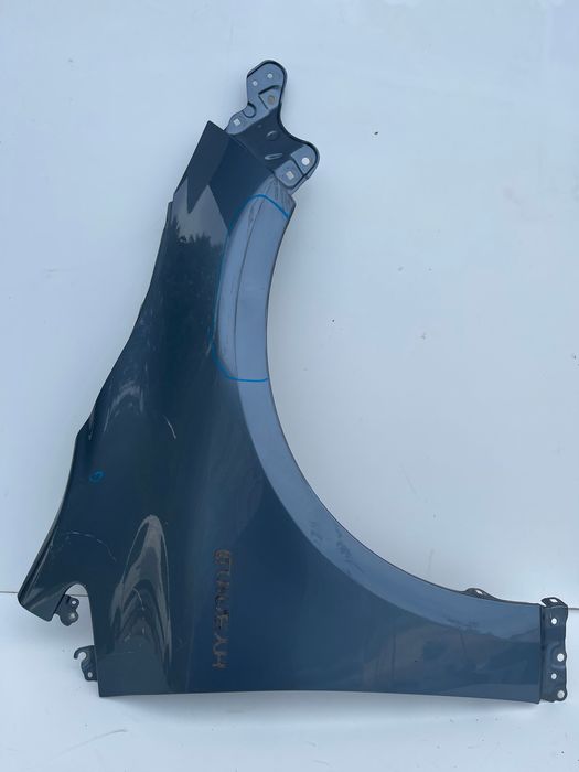 błotnik przód przedni prawy corolla e21 sedan