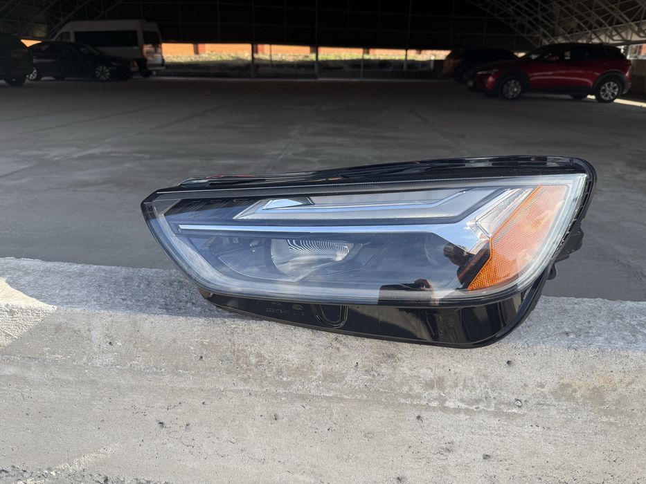 Фара левая Audi Q5 80A Usa рестайлинг