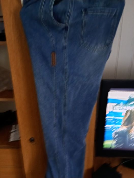 Spodnie jeansowe nowe