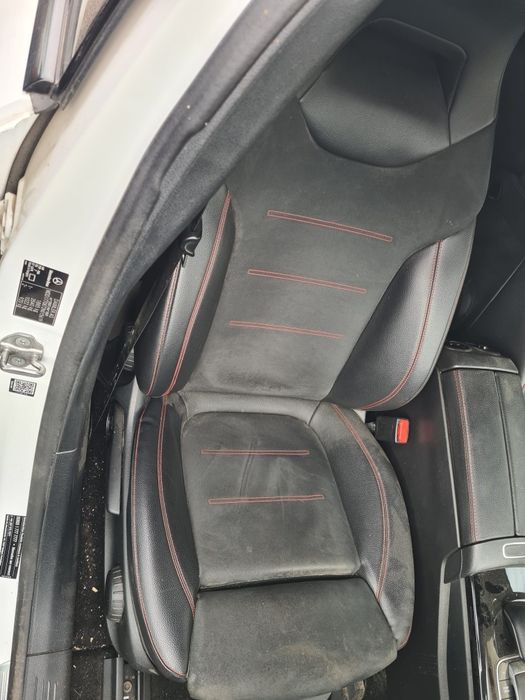 Kanapa Fotele Manualne Boczki Mercedes W177 A klasa AMG Czerwona Nić