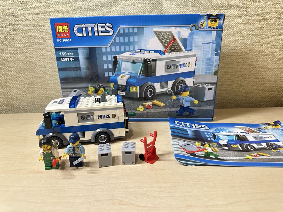 конструктор Bela Cities 10654 инкассаторская машина БУ