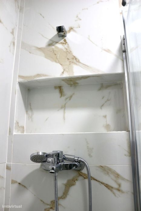 Apartamento T2 Renovado em Marvila – Lisboa