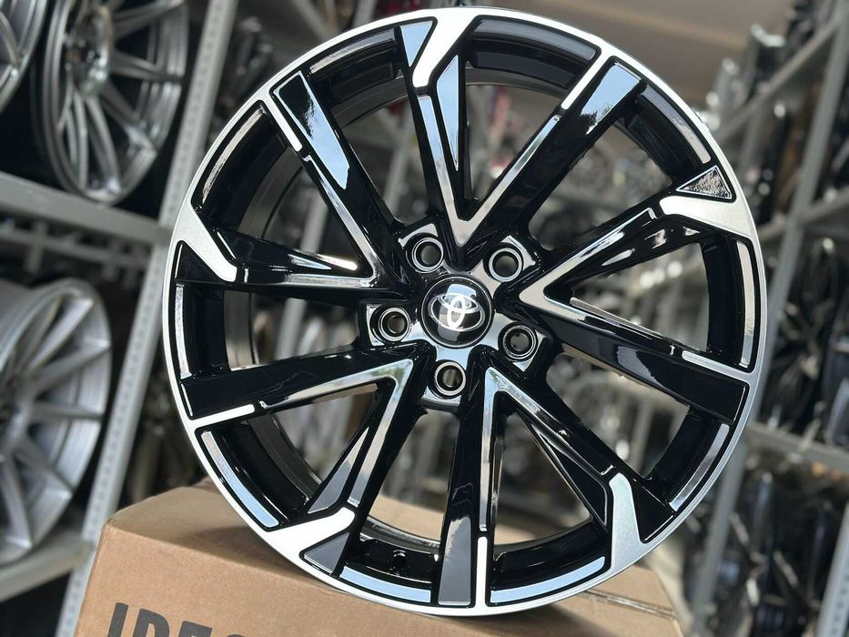 Нові диски R18 на Toyota Corolla Camry RAV4 Hyundai Kia Mazda Nissan