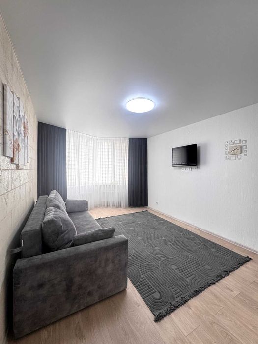 Оренда  1-кімнатної квартири (45 м²) — вул. Зелена, 281Б