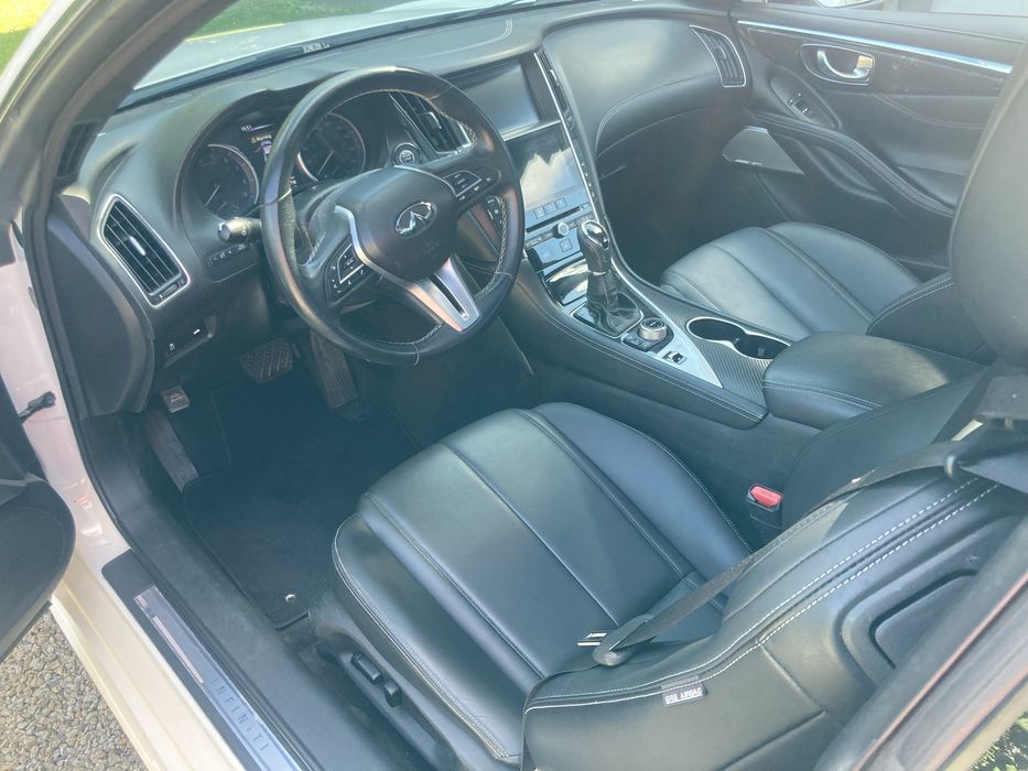 Infiniti Q60 305 KM RWD