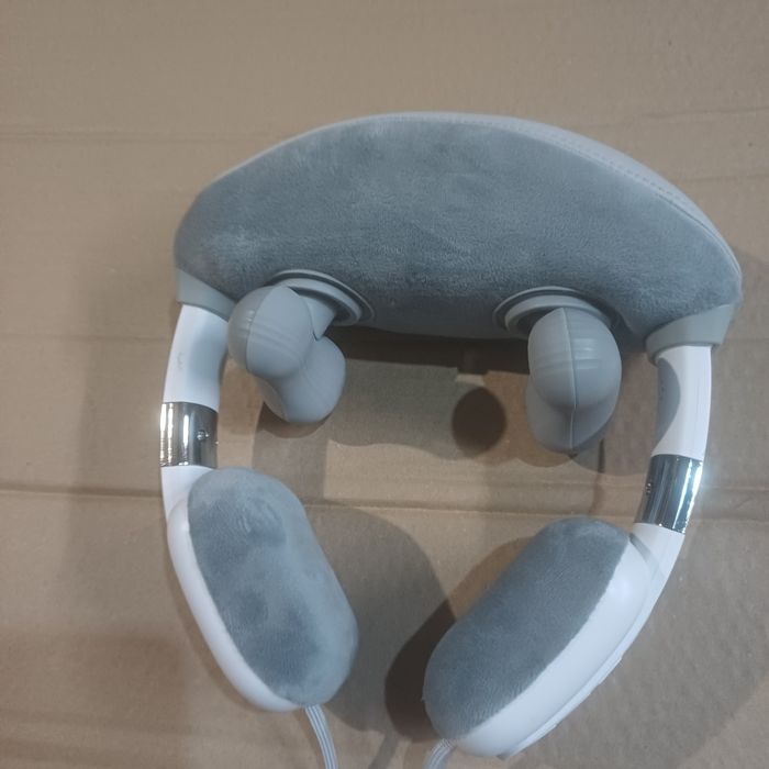 Масажер для шиї і плечей