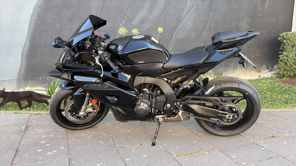 Yamaha R9 nova (extras)