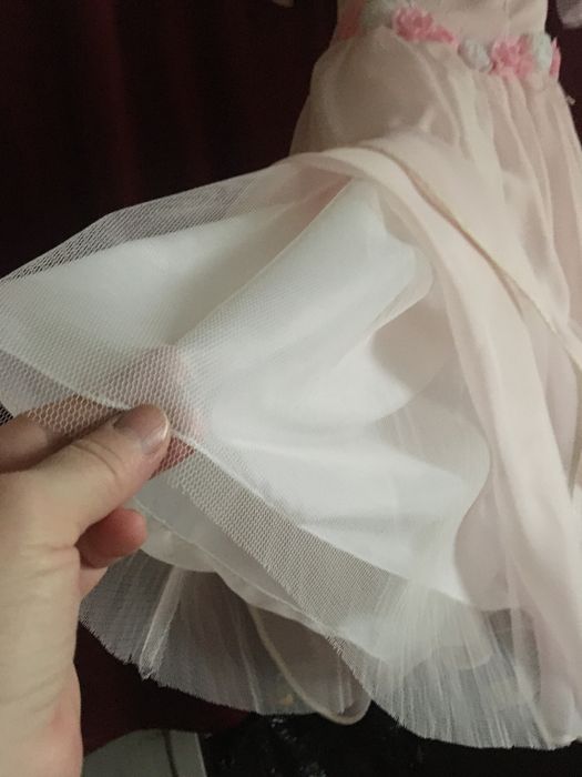 Продам шикарне дитяче плаття; 1800 грн