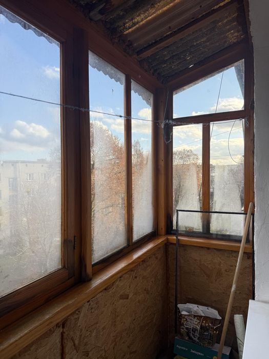 Продаж 2-х кімнатна по Станіслава Прощенка