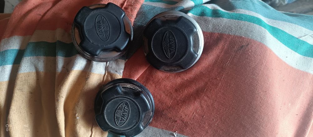 Ящик акумуляторний корпус кріплення резинки ява