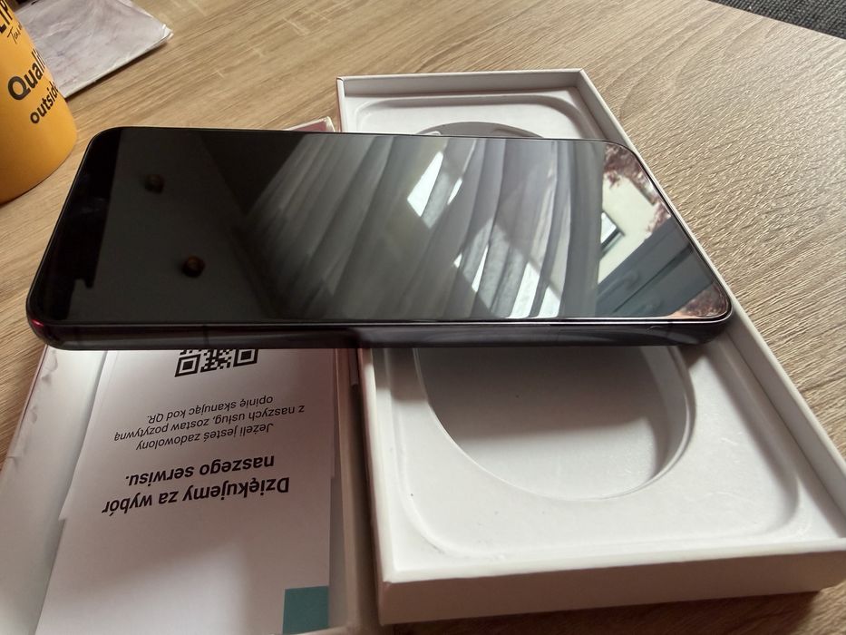 Smartfon Samsung S22