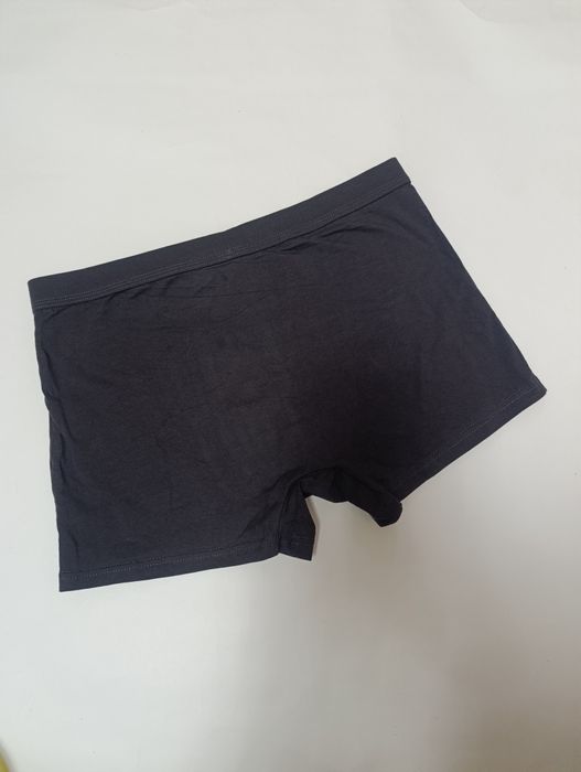 Чоловічі боксери Pesail Underwear, розмір L, чорний.
Опис: Нові чолові