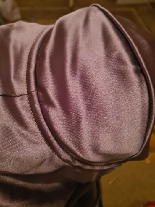 Нова сатинова сукня.